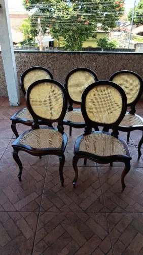 Empalhador de cadeiras