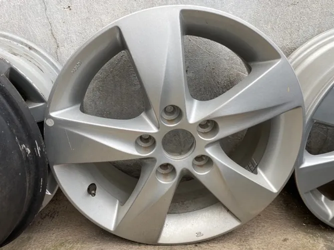 Roda Hyundai Elantra aro 16 original unidade valor mínimo 