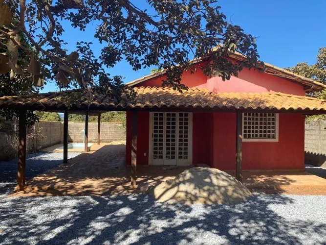 Casa com piscina em um lote de 360 m², Jaboticatubas(temos varias opçoes).