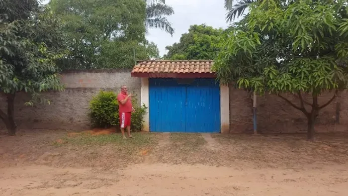 Vende-se Chácara com 04 dorm. no Recanto das Orquídeas em Monte Mor - Ótimo preço no