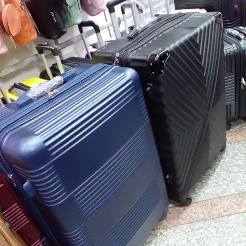KIT 2 MALAS DE RODINHAS DE ÓTIMA QUALIDADE E ACABAMENTOS 