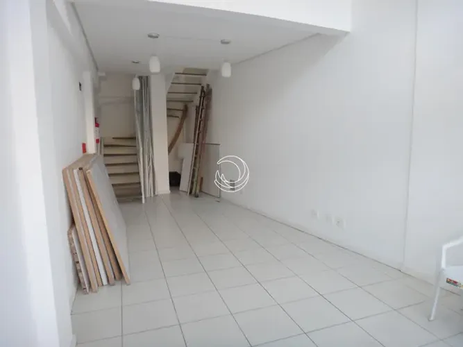 Loja de 46.3m² no bairro Córrego Grande