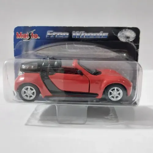 Miniatura Maisto -Free Weels -  Smart Roadster Coupê  2005-esc: 1:38 Cor Vermelho 