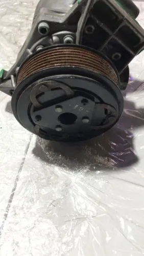 Compressor de Ar Nissan Versa March 1.0 3cc 2015 à 2018