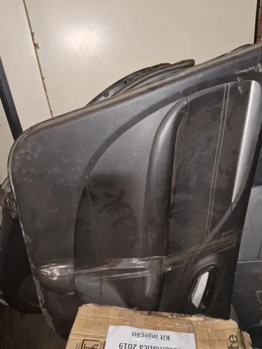 Jogo de forro de porta fiat punto 2013....