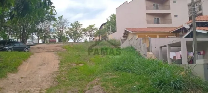 Terreno padrão à venda em Aquários, Vinhedo: pronto para construir!