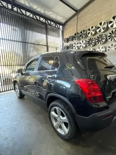Sucata Tracker LTZ 2015