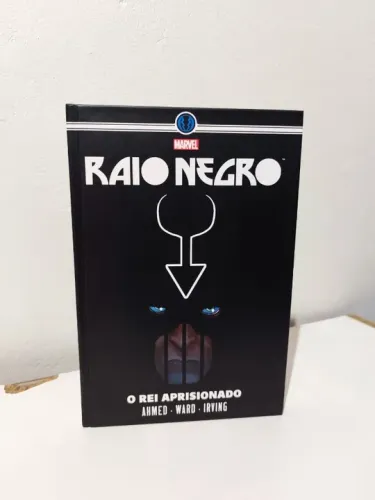 Raio Negro: O Rei Aprisionado