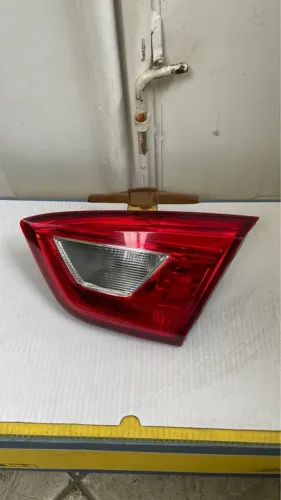 Lanterna da tampa Cruze Sedan Ger.2 2016/22 
