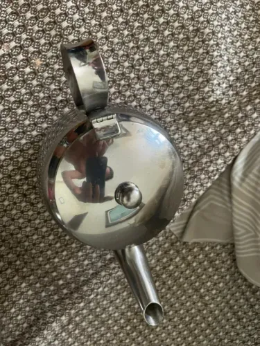 Jogo de leiteira (leite) e bule (café) de inox