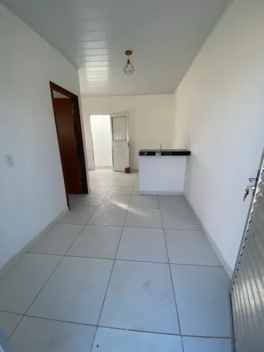 Kitnet para alugar a 5km da praia do francês (com água inclusa)