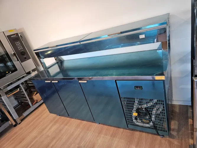 balcão de serviço refrigerado com 3 portas + condimentador todo em inox - novo