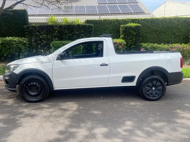 Volkswagen Saveiro Robust 1.6 Total Flex 8V 2017