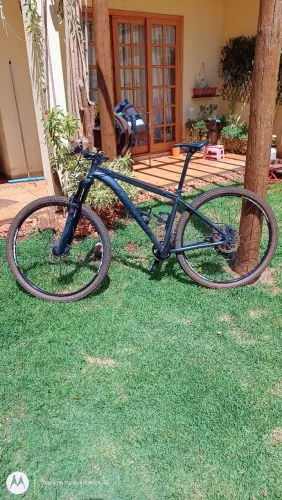Bike Absolute Nero 12v tamanho M