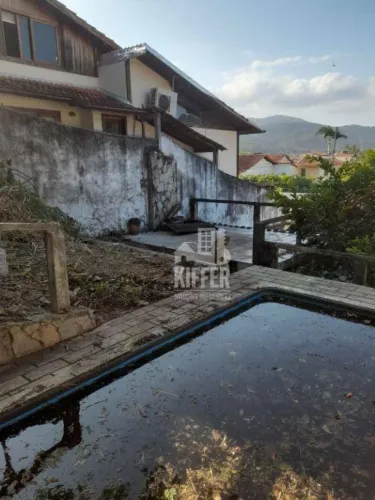 Casa com 2 dormitórios à venda, 180 m² por R$ 525.000,00 - Itaipu - Niterói/RJ