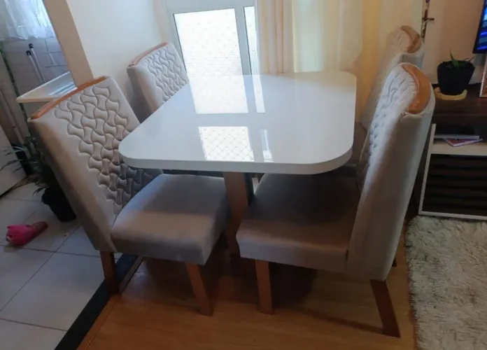 Mesa de jantar lays com 4 cadeiras veludo