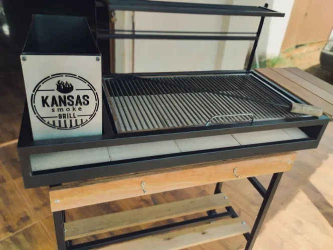 Churrasqueira parrilla Uruguaia Kansas 