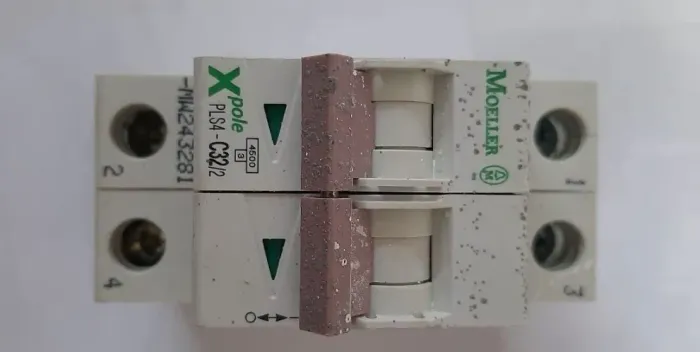 Disjuntor 32a 4.5ka 2 Polo Cod Pls4c322mw - Usado