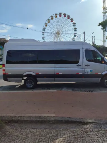 Aluguel de van com motorista 