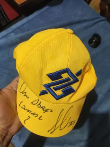 Boné seleção Brasileira de Volei antigo autografado