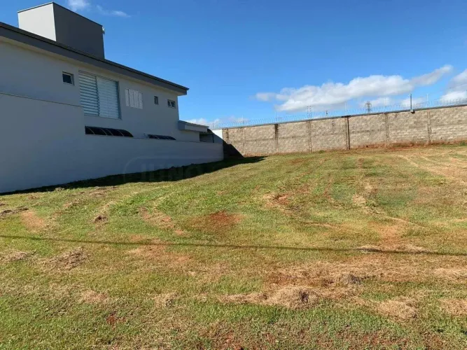 Terreno em Condomínio à venda, Vivendas de Java - Rio das Pedras/SP