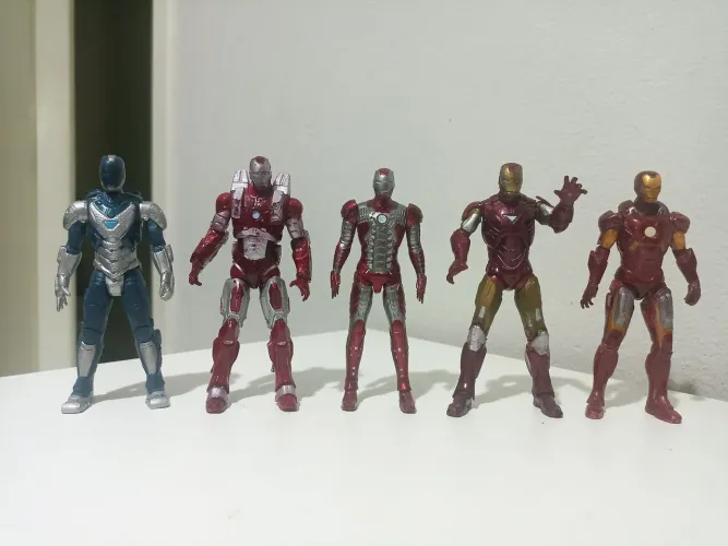 Lote de Bonecos Homem de Ferro 10cm Marvel Universe