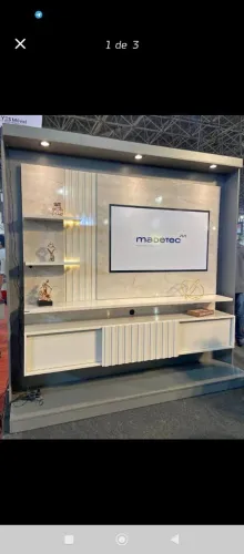 Painel de TV Moderno com Iluminação e Design Exclusivo