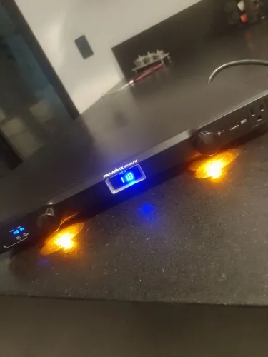 Condicionador de energia Panamax M-4300PM