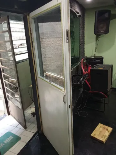 Porta frigorífico usada em Studio 