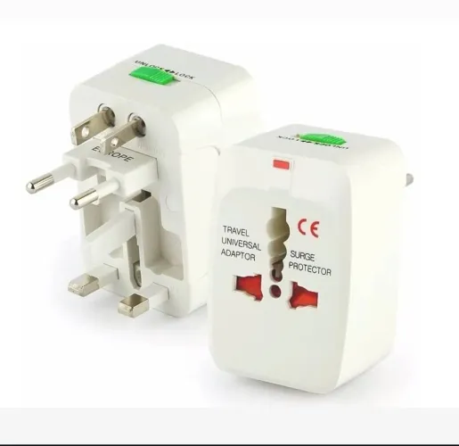 Adaptador de tomada universal prático internacional por 25,00