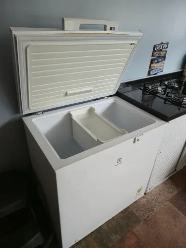 Freezer Electrolux Compacto
