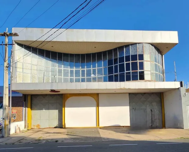 AV CAMPOS SALES - BAIRRO: CENTRO SUL