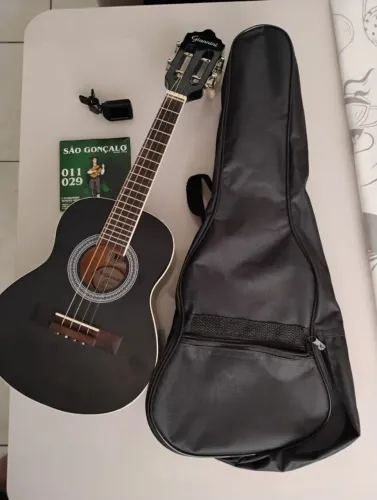 Cavaquinho Giannini com Capa e Acessórios novo.