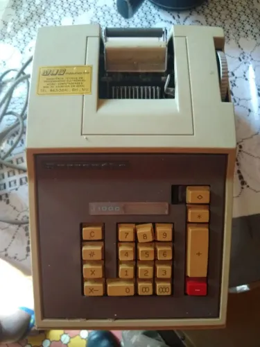 Calculadora J 1000 Antigus 