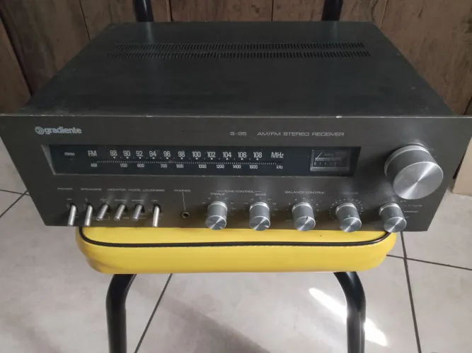 Receiver Gradiente S-95 AM/FM Stereo