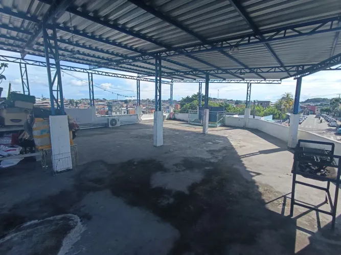 //Casa Comercial ou Residencial na Compensa