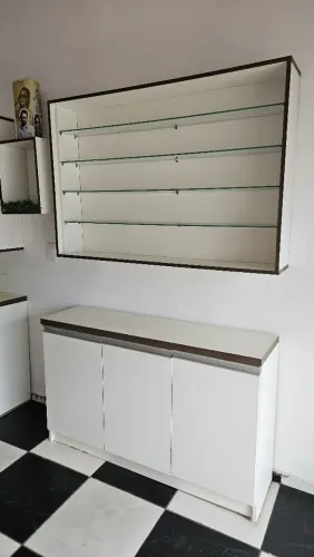 Vitrines