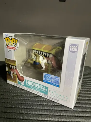 Funko Pop Frieren in a mimic - Frieren na caixa