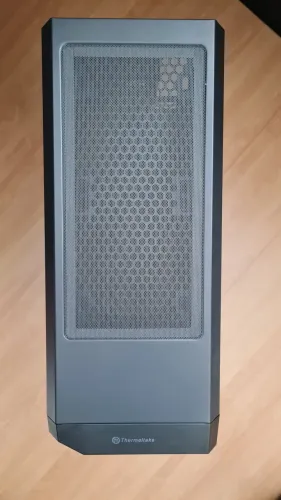 Gabinete Gamer Thermaltake V100