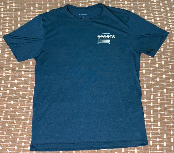 Camisa para atividade física
