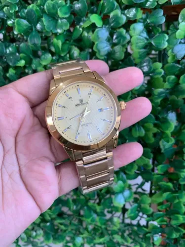 Relógio Naviforce Dourado - Elegância e Estilo