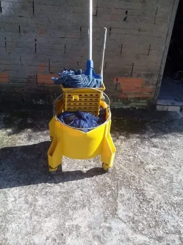 Carrinho Mop pra limpeza de piso novo
