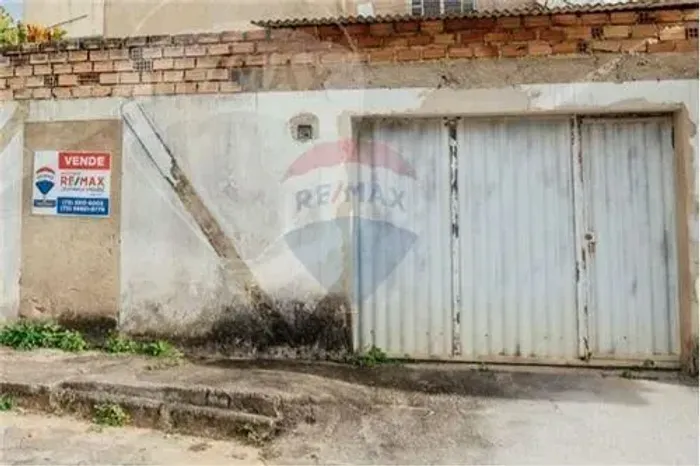 CASA A VENDA NO BAIRRO CANNÃ EM ITAMARAJU-BA