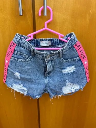 Short jeans - Tamanho 7/8 - Perfeito Estado