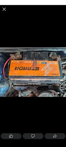 Vendo esta bateria de carro so usa nao troco