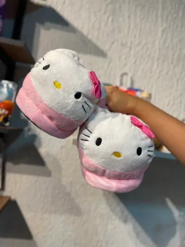 Pantufa Hello Kitty 