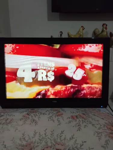 TV AOC 32 pol LCD ( não é smart)R$500 