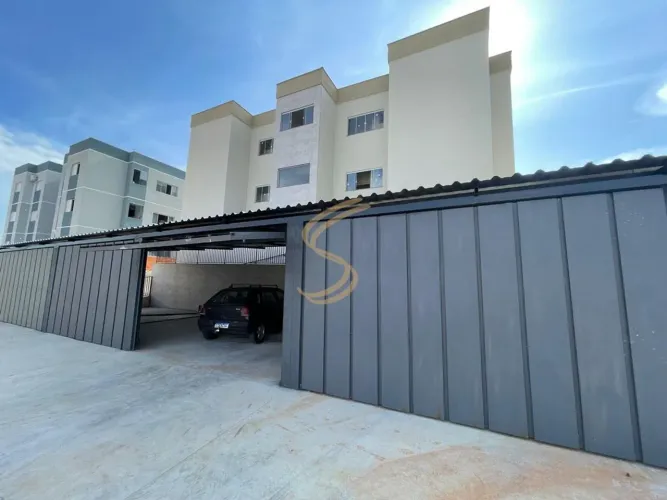 Apartamento à Venda em São José do Rio Pardo com Varanda e Garagem
