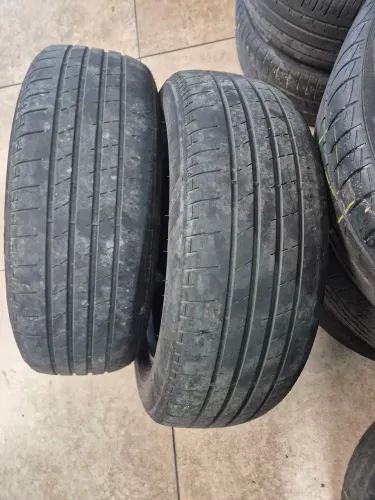 Par de pneus 185/60/R15 aro 15