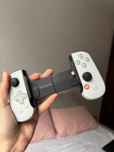 Controle Backbone para iPhone 